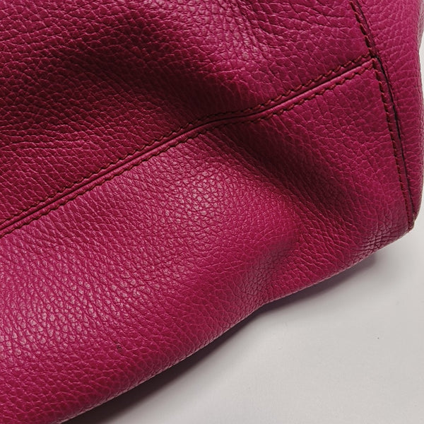 Swing Medium Calfskin Red