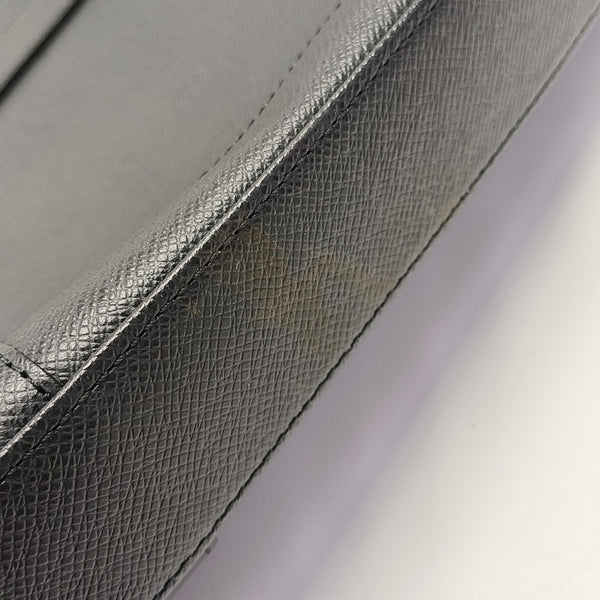 IGOR Calfskin Black