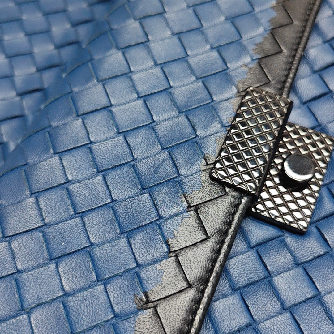 Calfskin Shoulder Bag Blue