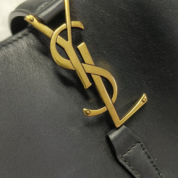 LE 37 Small Calfskin Black