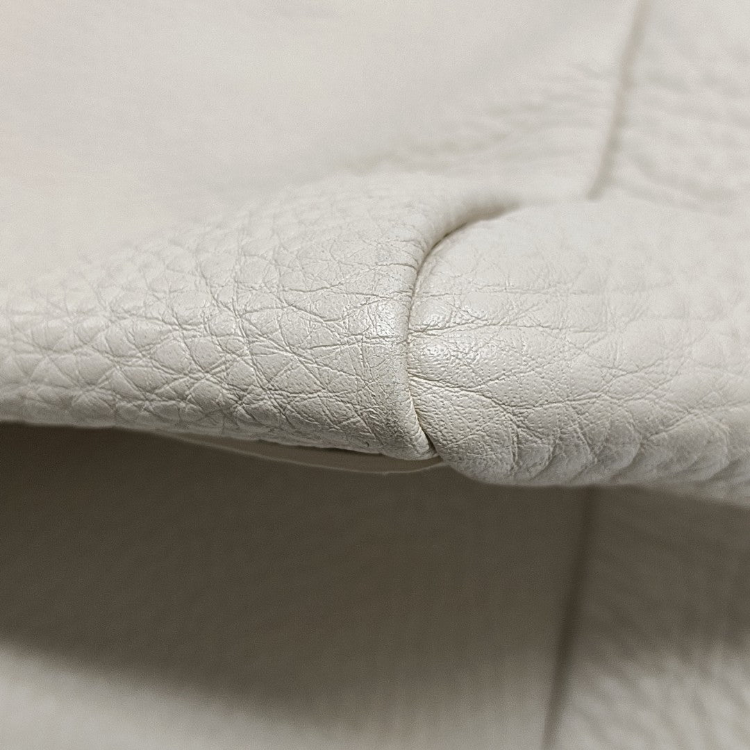 Calfskin White