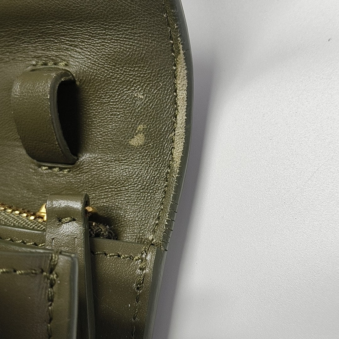CLASSIC BOX Medium Calfskin Green