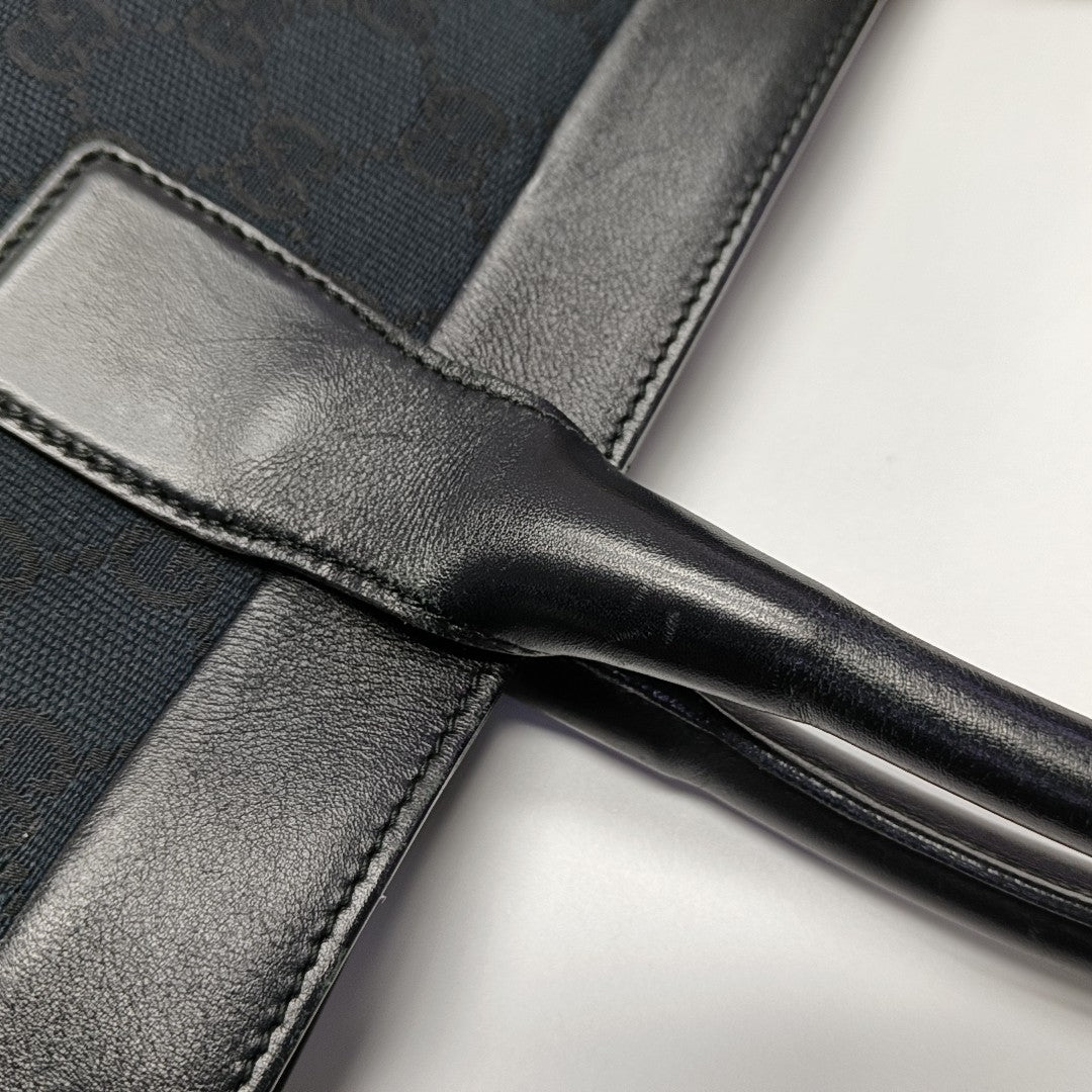 Monogram Canvas Black