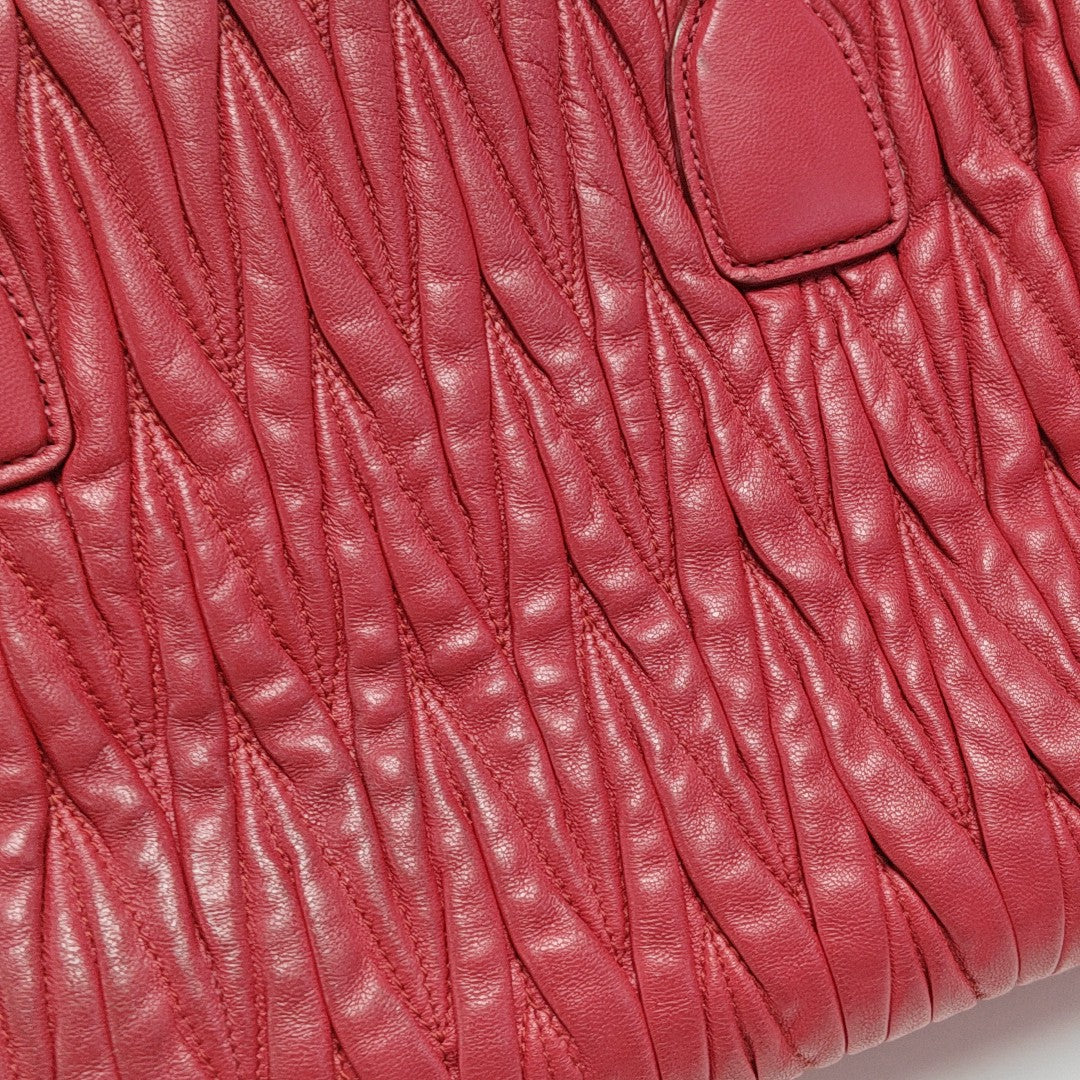 Avenue Quilted Lambskin Red