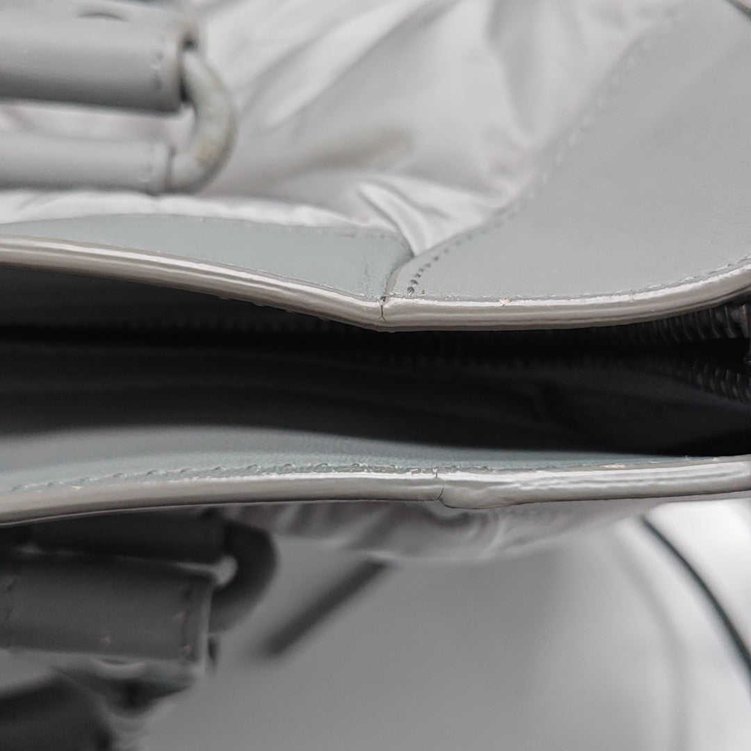 Classic Metallic Edge City Medium Nylon Gray