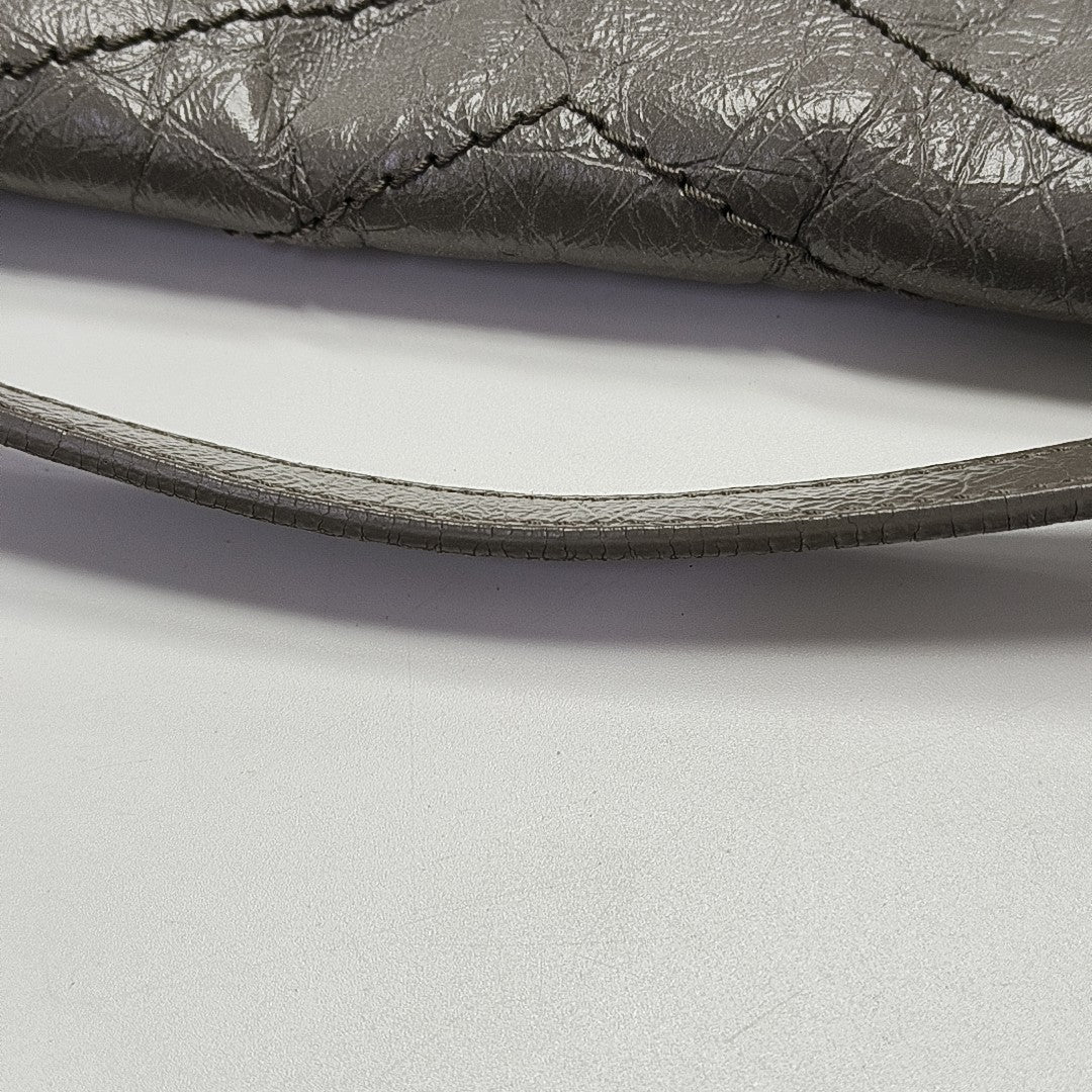 NIKI Large Chevron Calfskin Gray