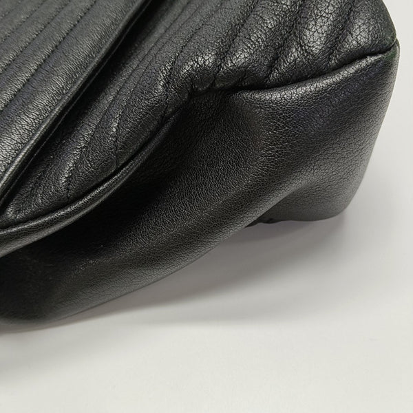 COLLEGE Large Chevron Lambskin Black