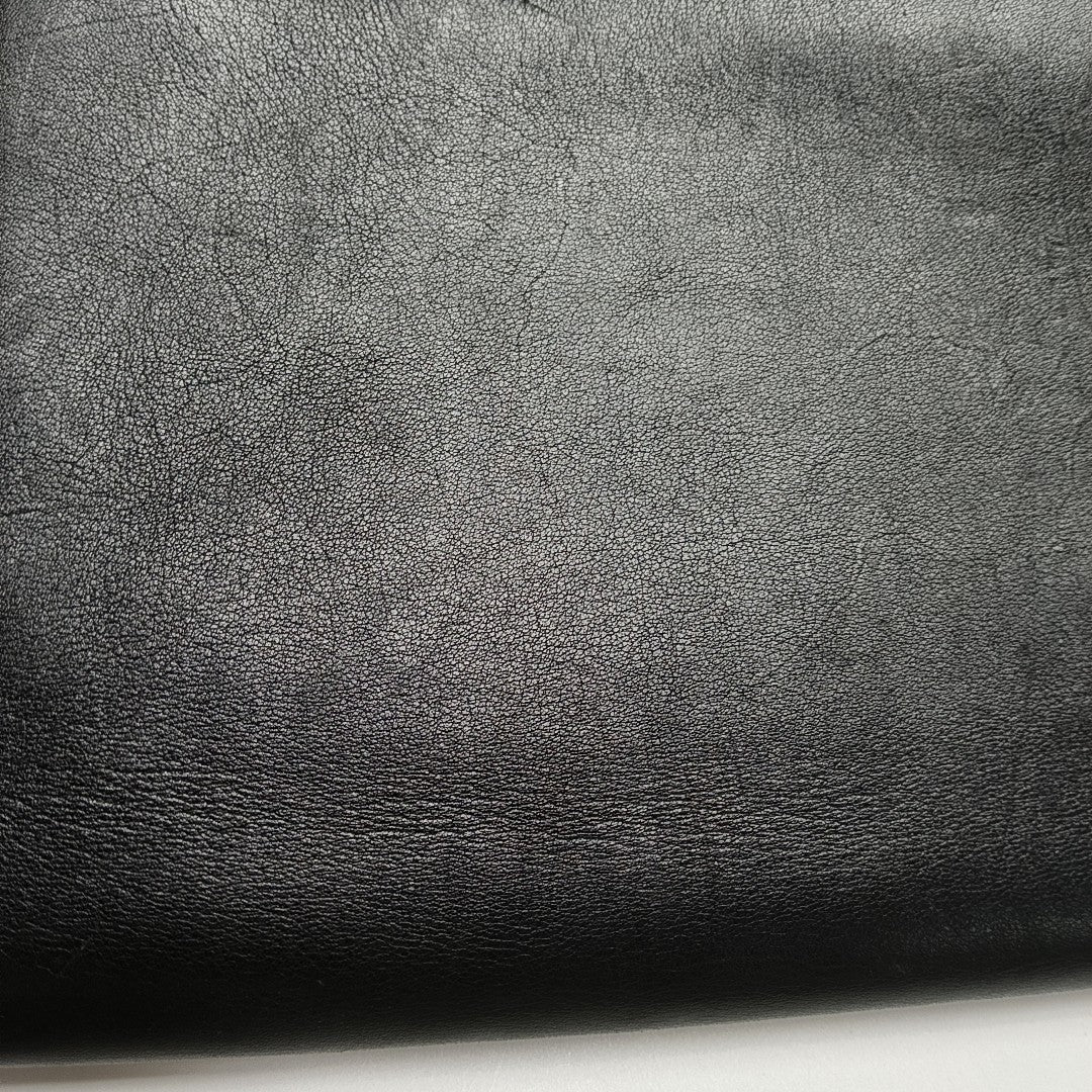 Madame Calfskin Black