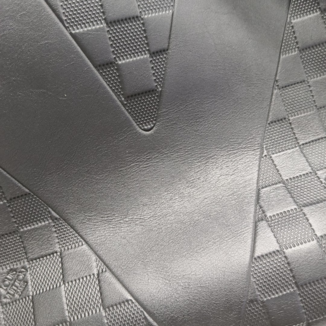 AVENUE Damier Calfskin Blue
