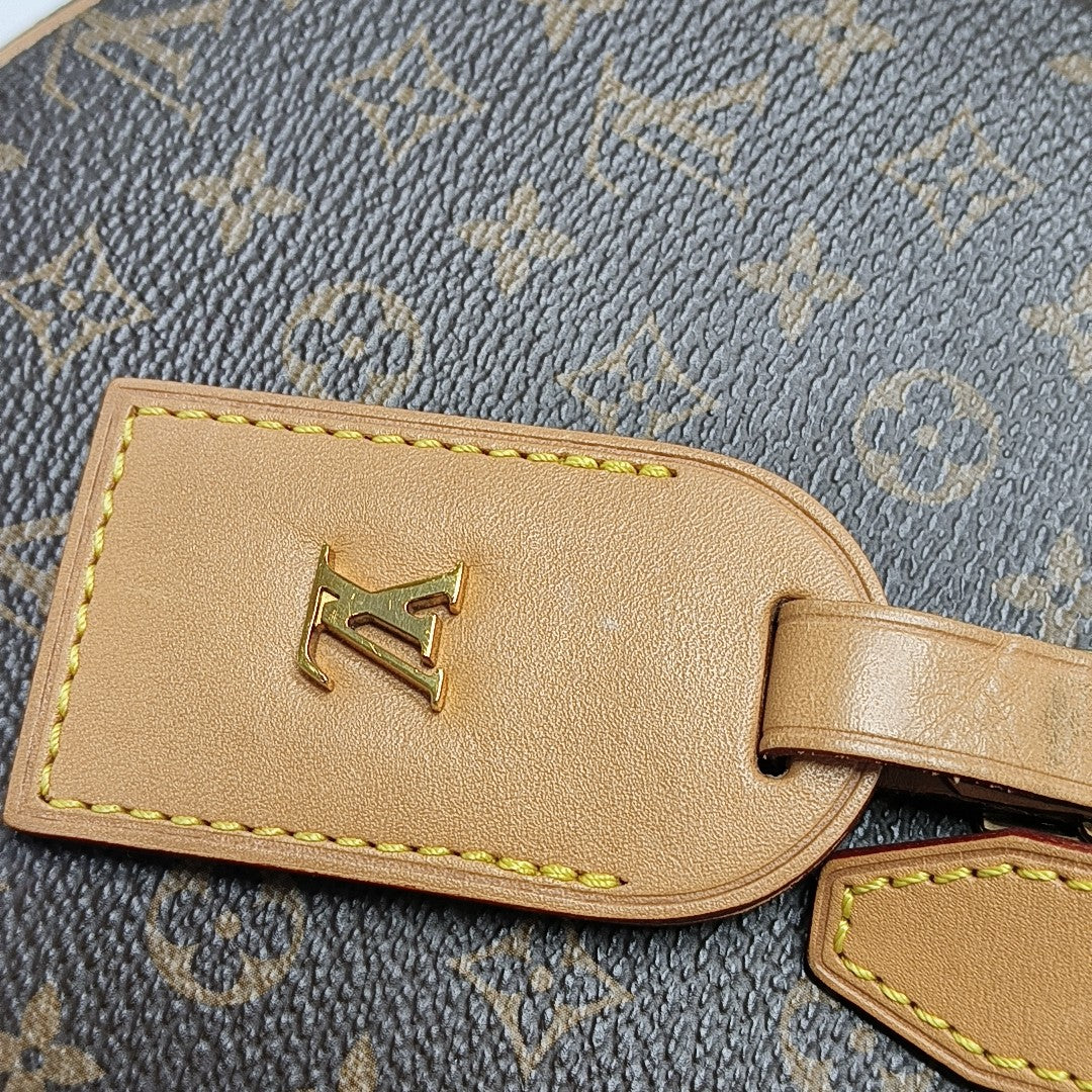 BOITE CHAPEAU PM Monogram Coated Canvas Brown