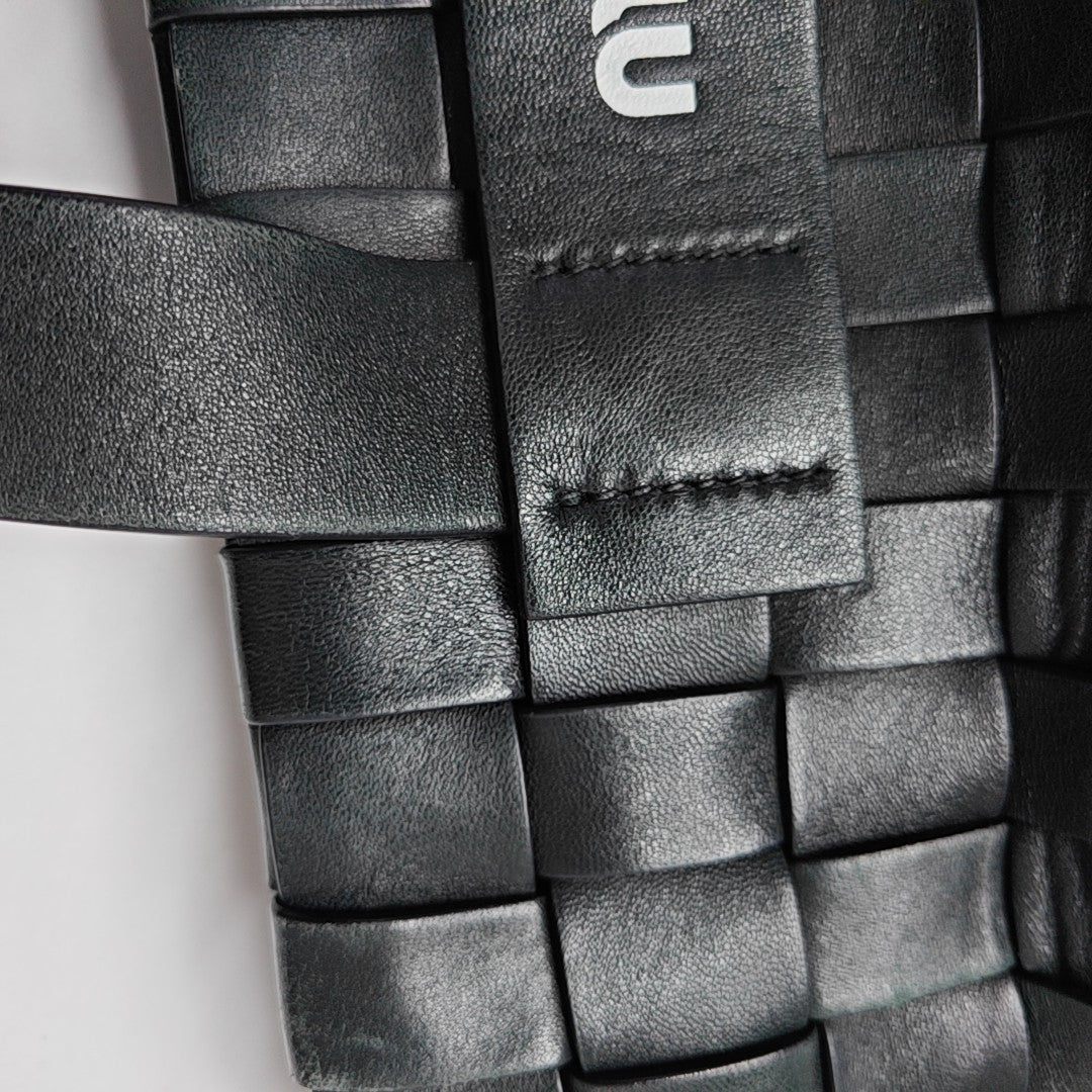 Intreccio Lambskin Black
