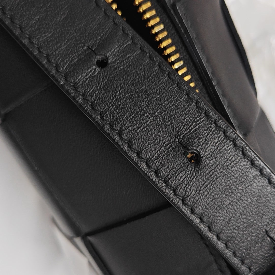 Brick Cassette Small Lambskin Black