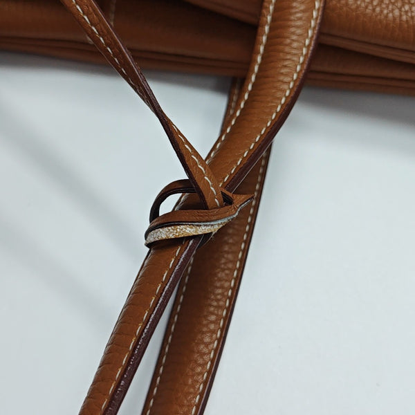 Victoria 35 Clemence Brown