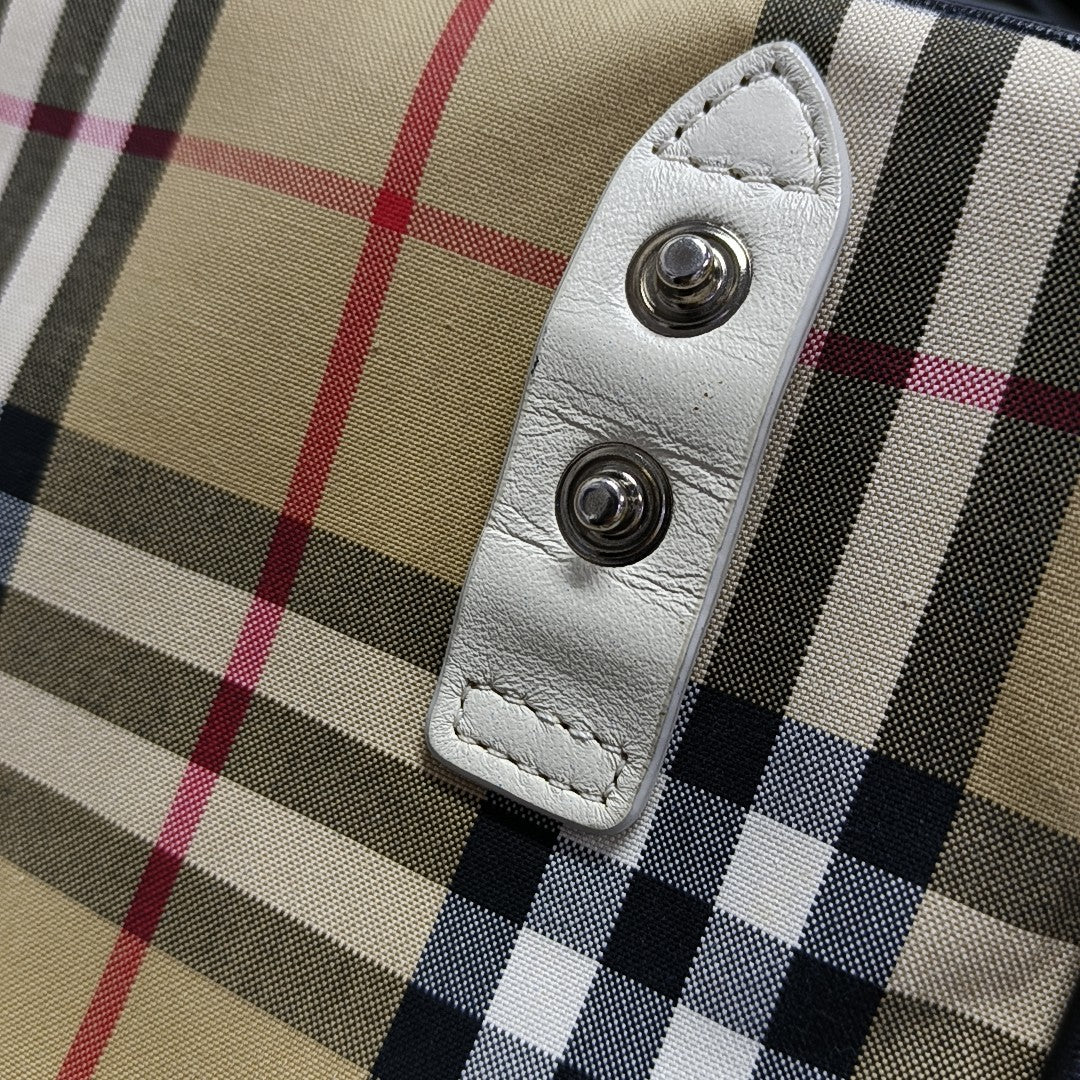 Canvas Brown