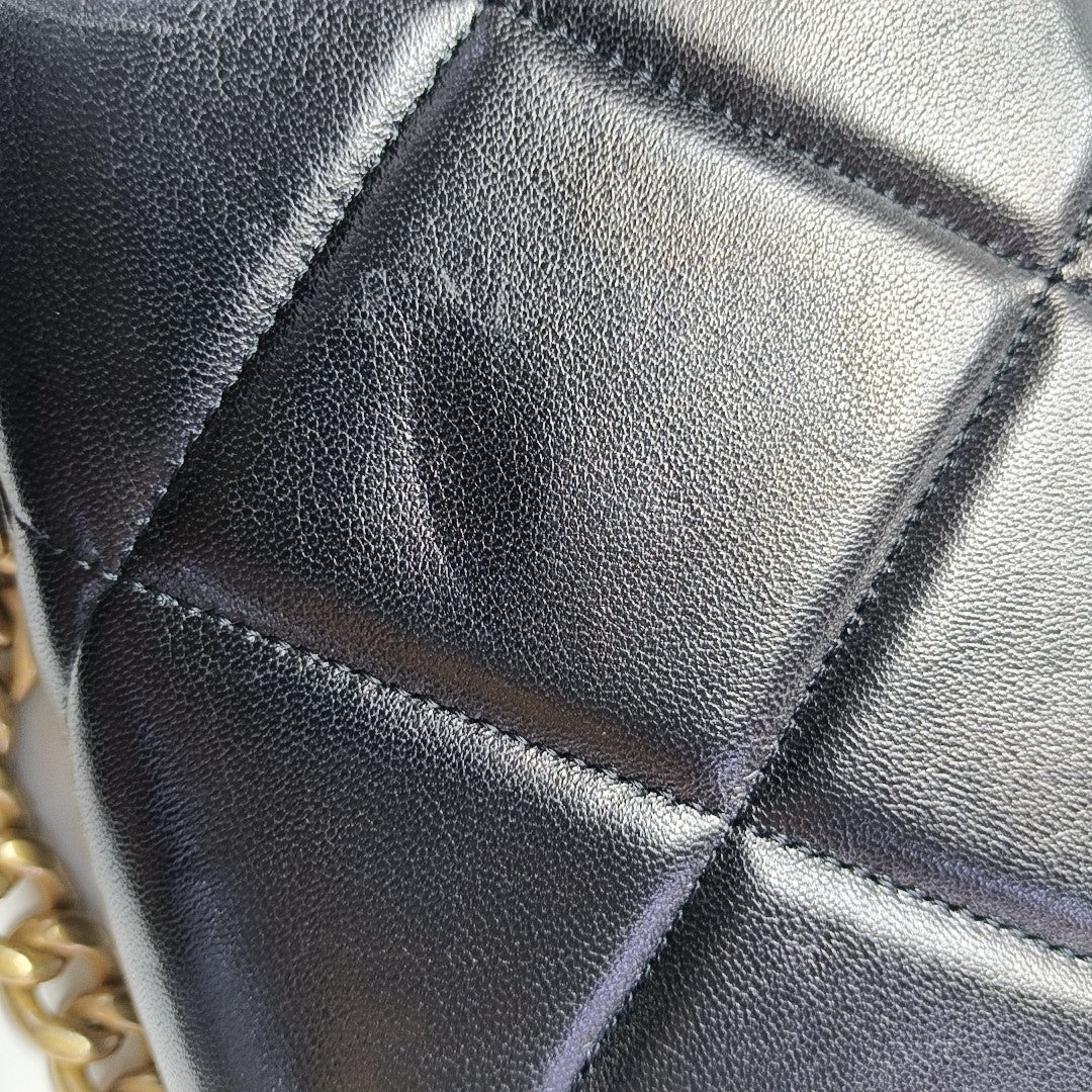 CHANEL 19 WOC Quilted Lambskin Black