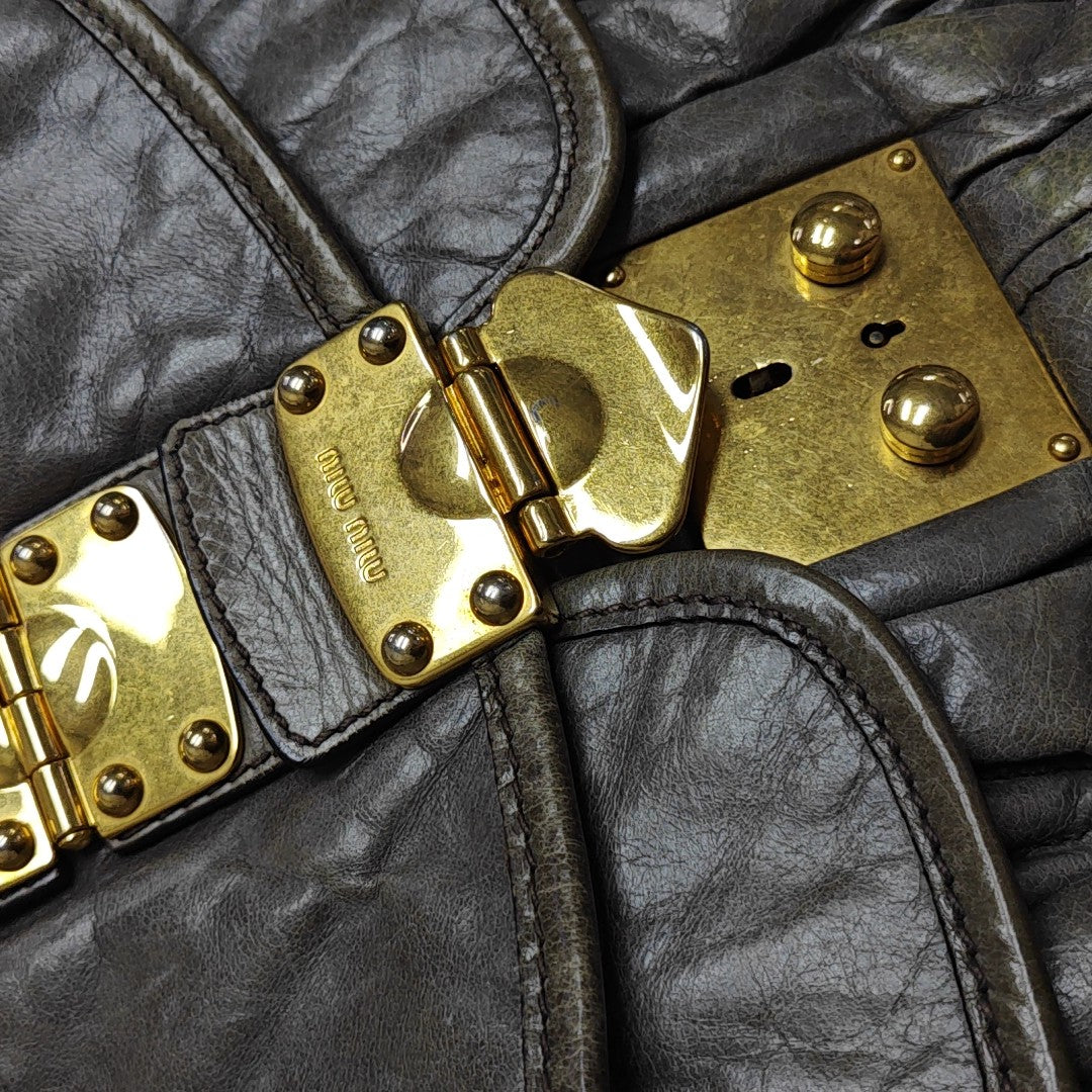 Miu Coffer Quilted Calfskin Green