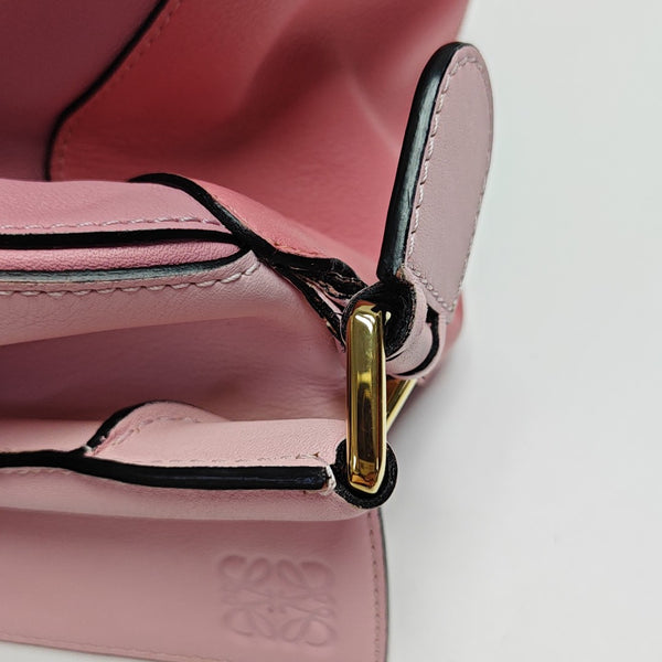 Puzzle Medium Calfskin Pink