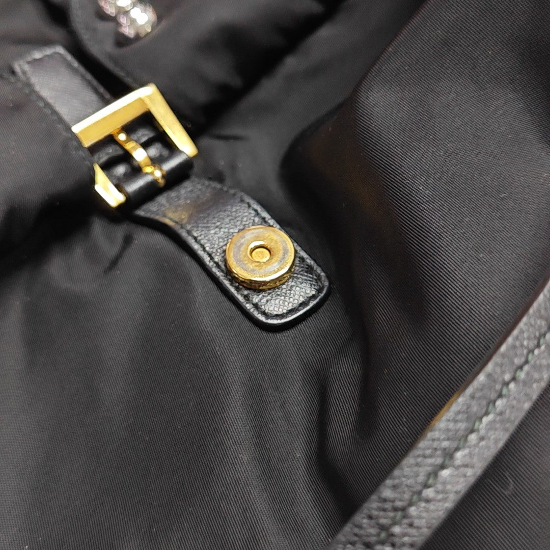 Vela Nylon Black