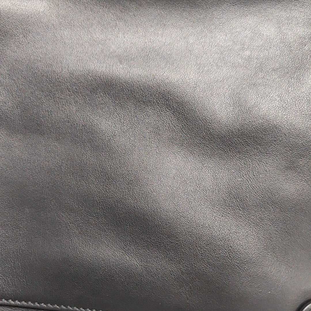 Flip Calfskin Black