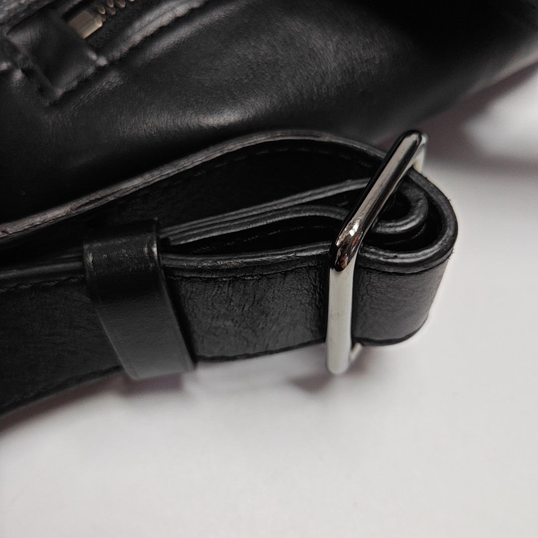 DISCOVERY Monogram Coated Canvas Black