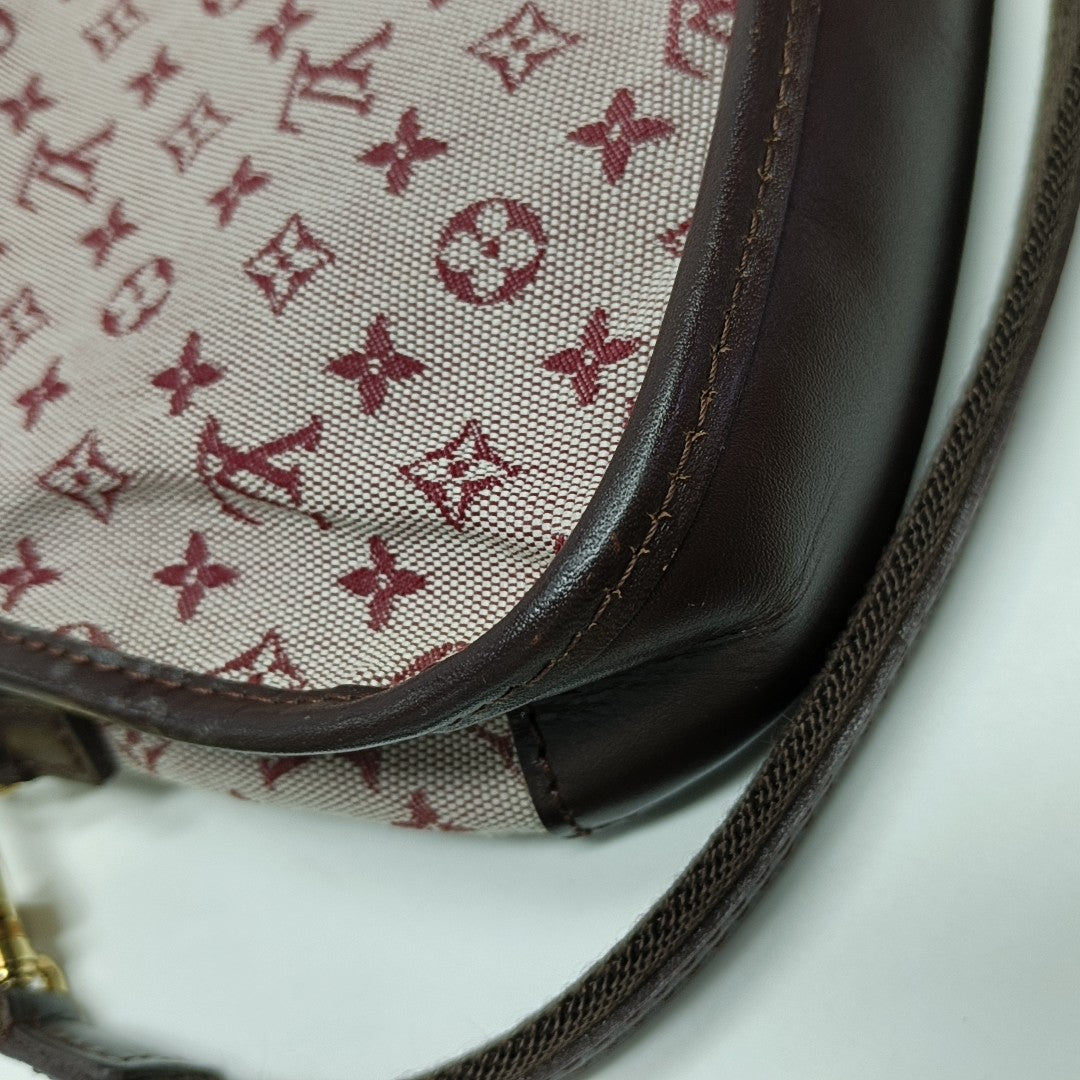 BERANGERE Monogram Canvas Red