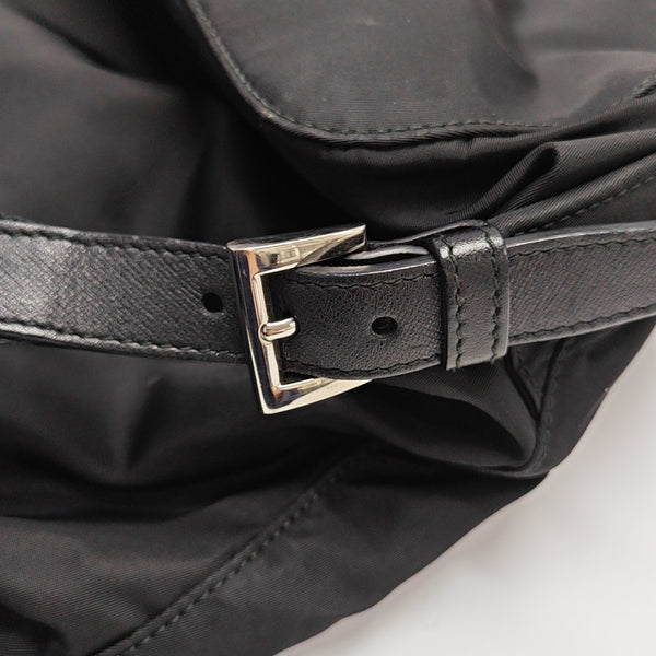 Re-Nylon Medium Nylon Black