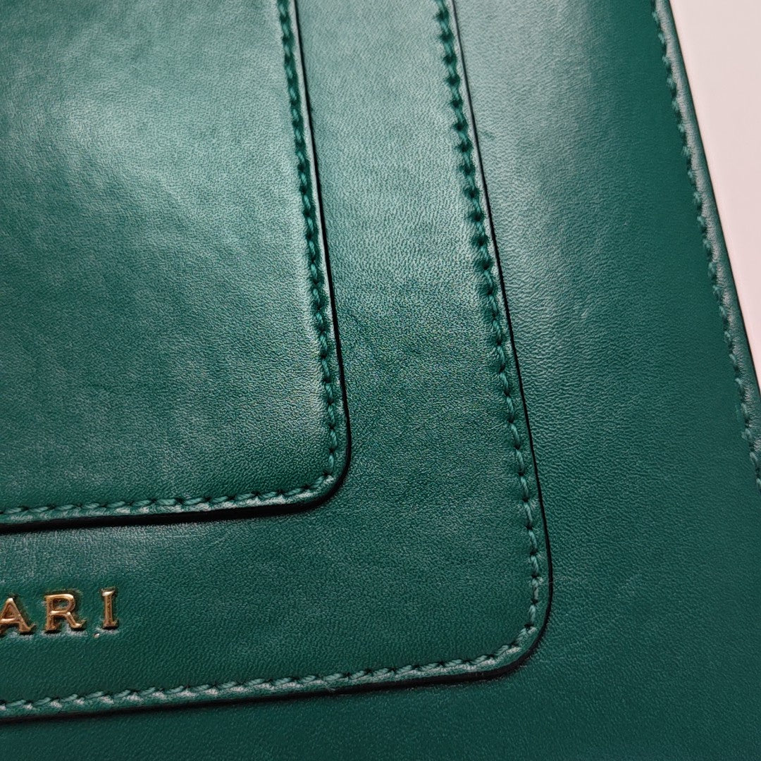 SERPENTI FOREVER Small Calfskin Green