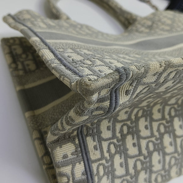 Book Tote Medium Oblique Canvas White