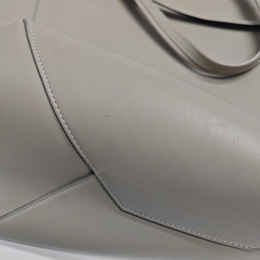CABAS PHANTOM Small Calfskin Gray
