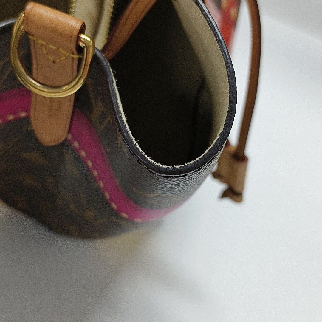 NÉONOÉ MM Monogram Coated Canvas Brown