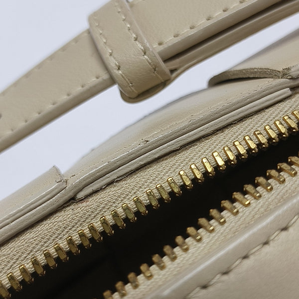 Cassette Small Calfskin Beige