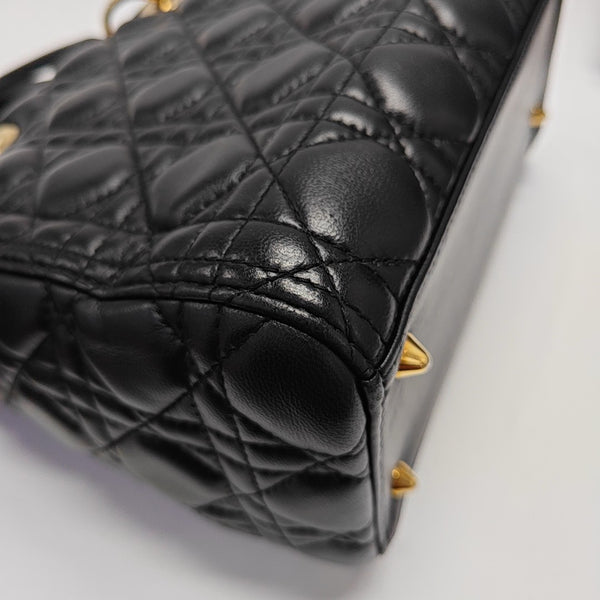 Lady Dior Medium Cannage Lambskin Black