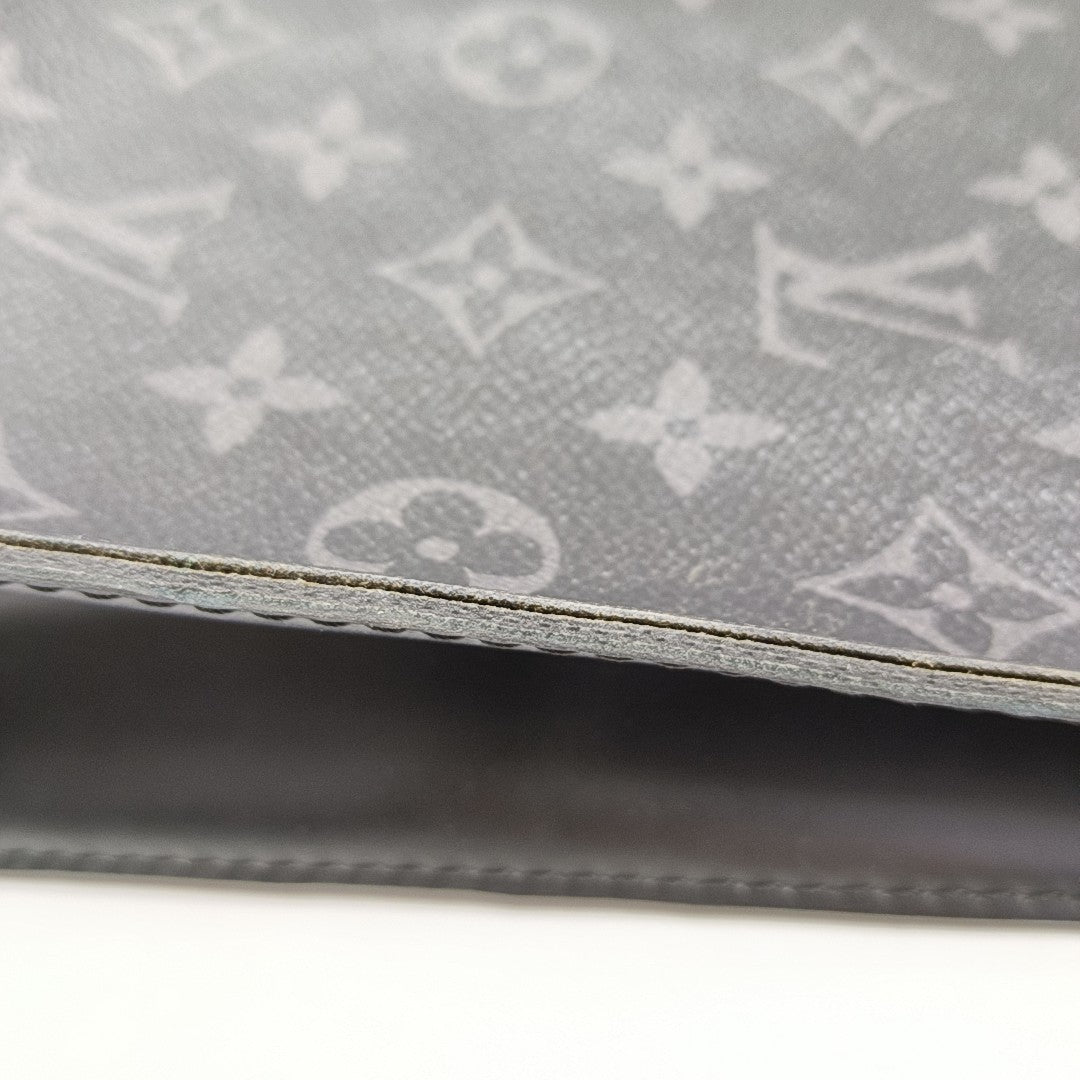 Pochette Voyag MM Monogram Coated Canvas Black