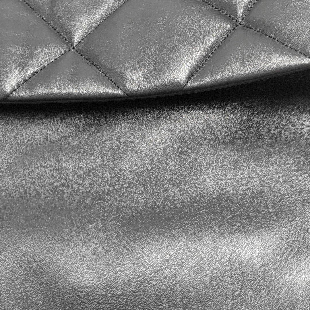 CHANEL 19 Maxi Quilted Lambskin Black