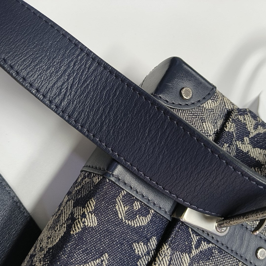 TRUNK PM Monogram Canvas Blue