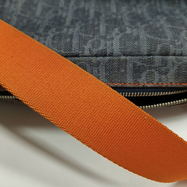 Oblique Canvas Blue