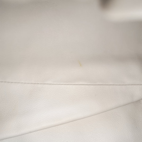 The Pouch Calfskin White