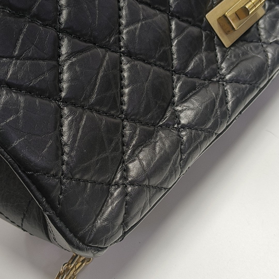 2.55 Maxi Quilted Waxed Cafskin Black