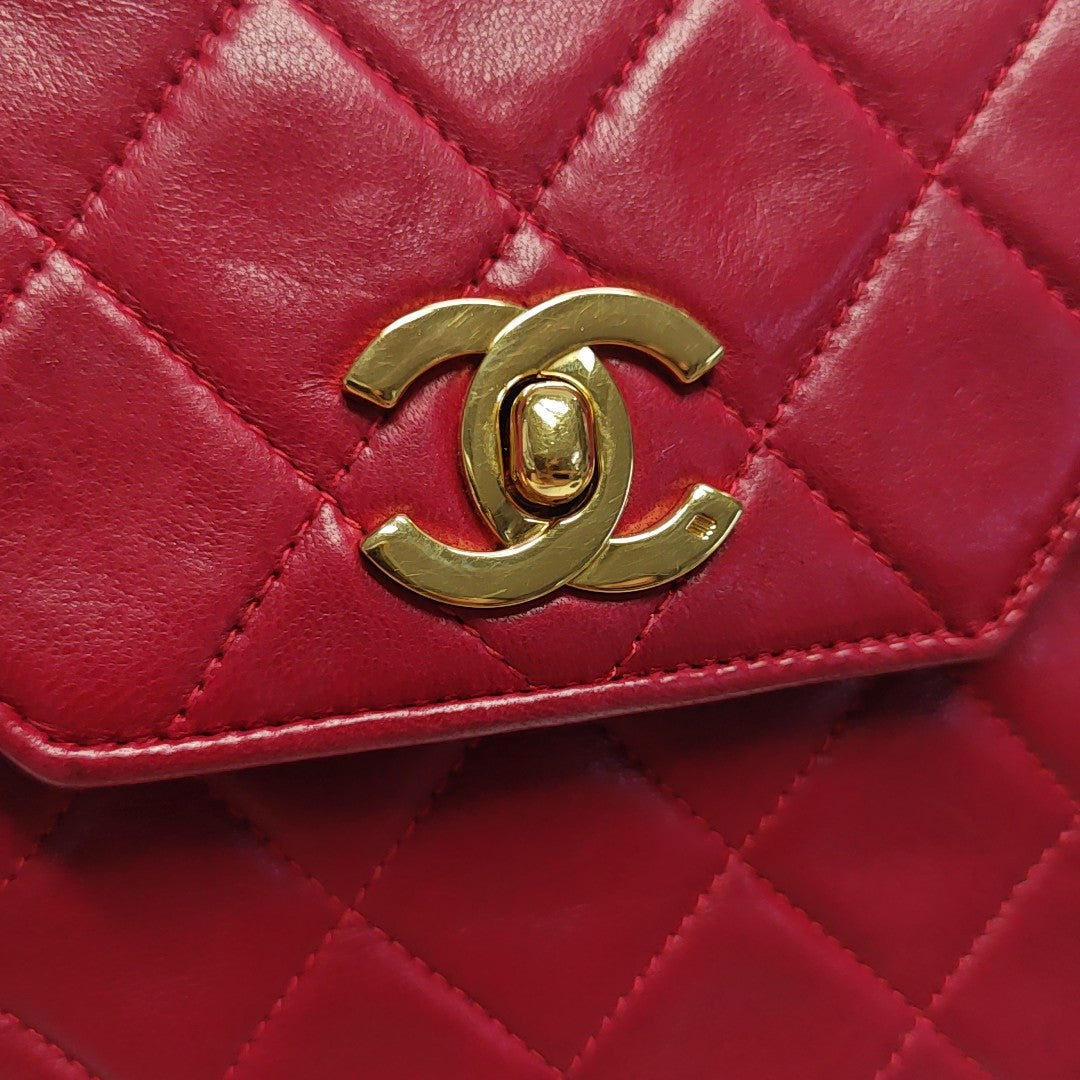 Quilted Lambskin Shoulder Bag Red