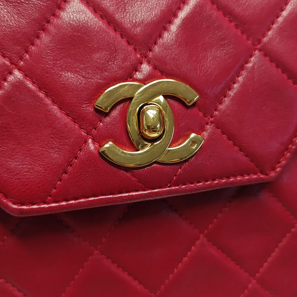 Quilted Lambskin Shoulder Bag Red