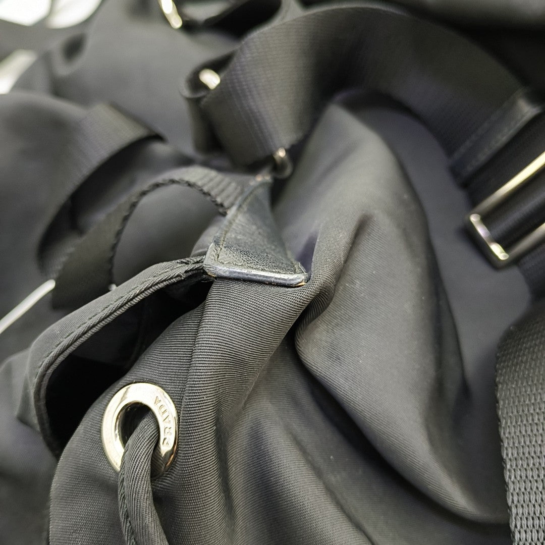 Re-Nylon Medium Nylon Black