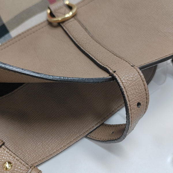 Canvas Brown