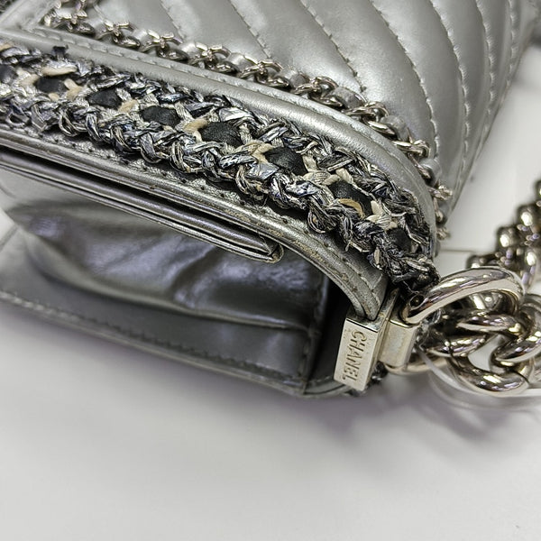 BOY CHANEL Small Chevron Calfskin Gray