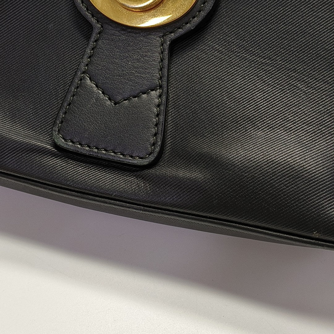 DK88 Medium Calfskin Black