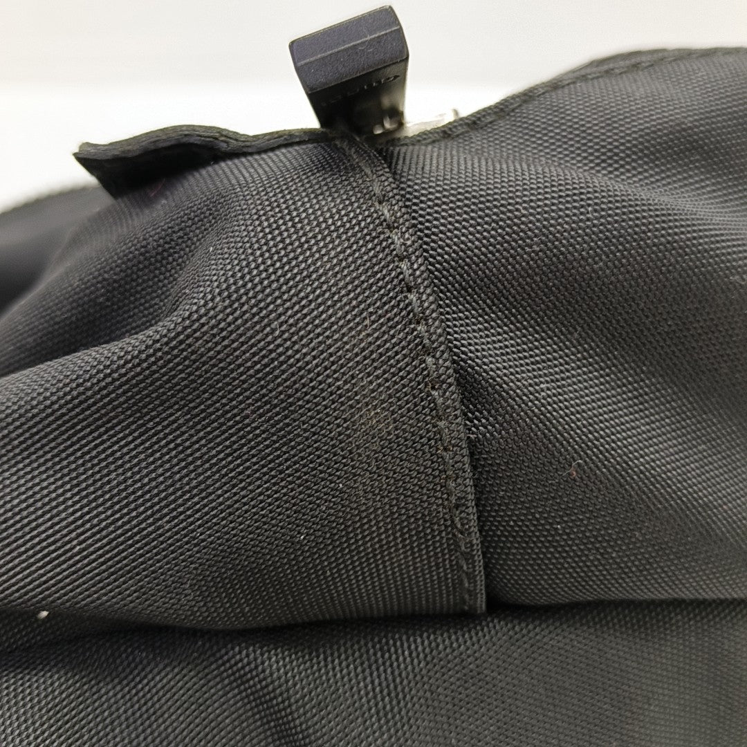 Signature Canvas Black