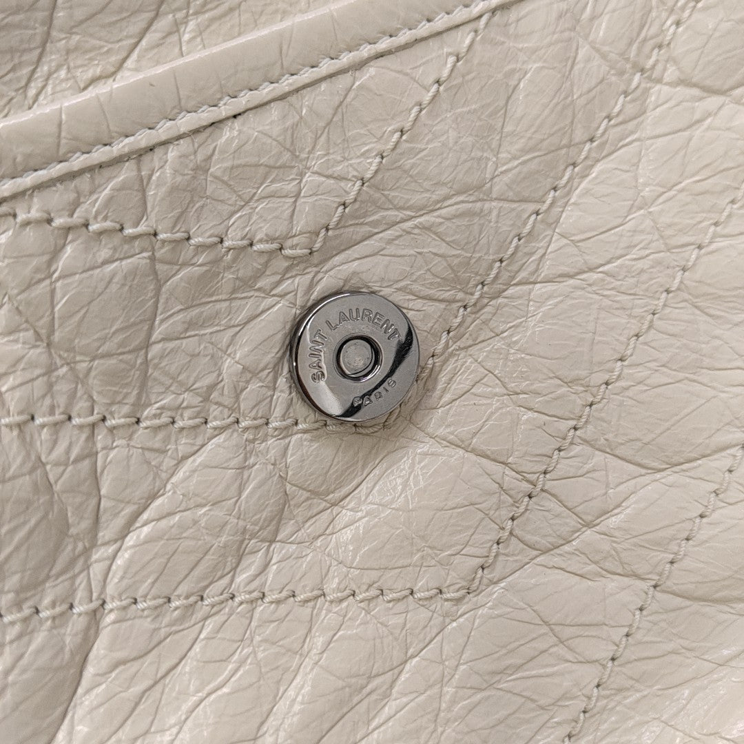 NIKI Medium Chevron Calfskin Gray