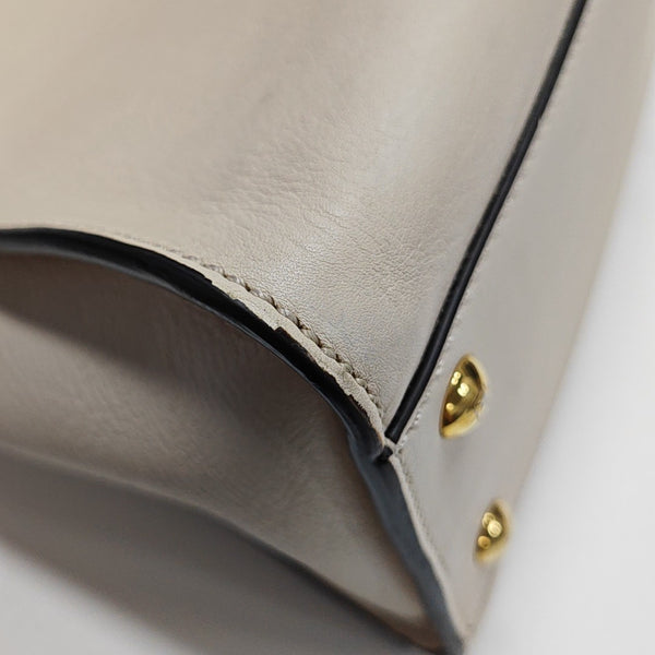Peekaboo Medium Calfskin White