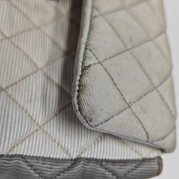 2.55 225 Quilted Fabric White