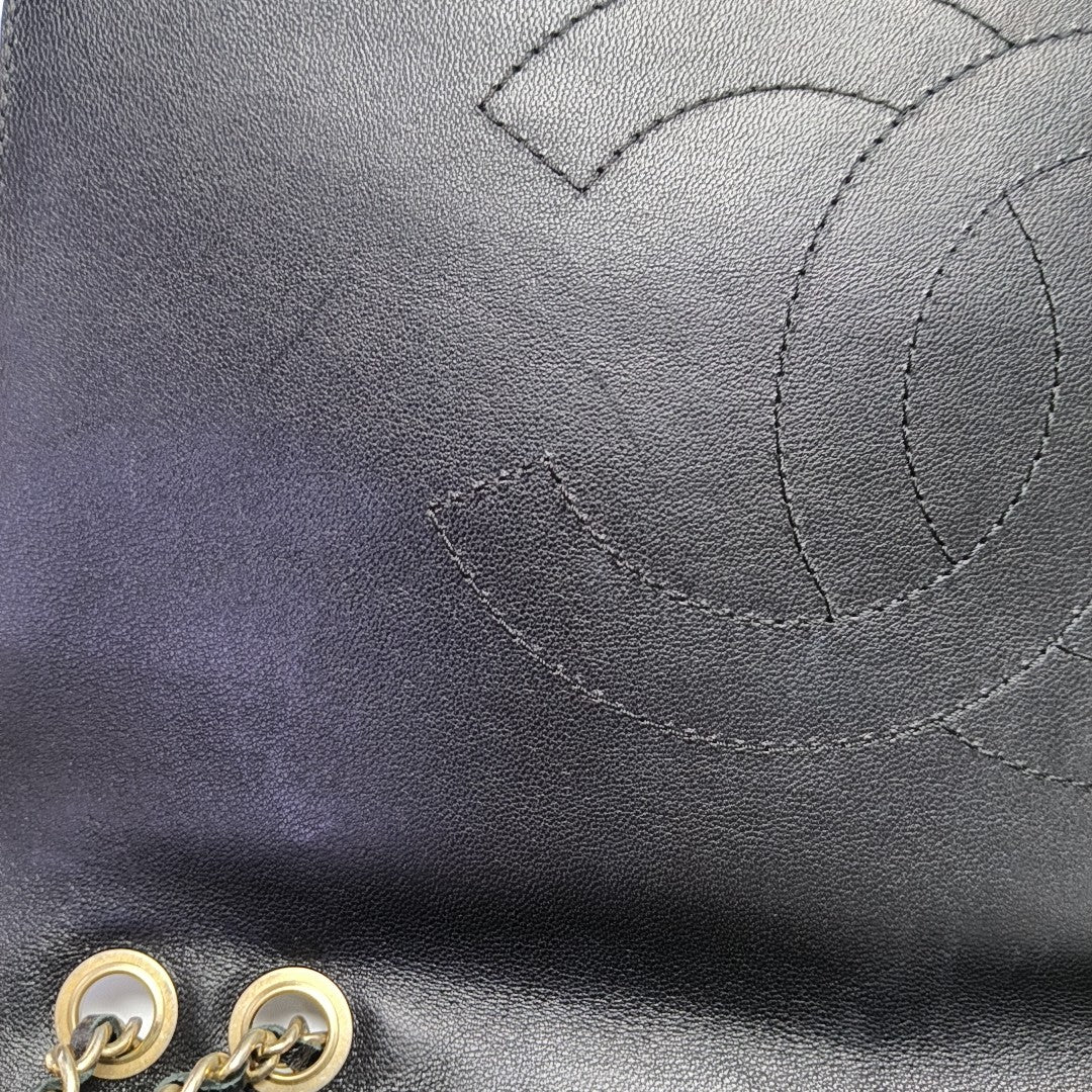 Quilted Lambskin Shoulder Bag Black