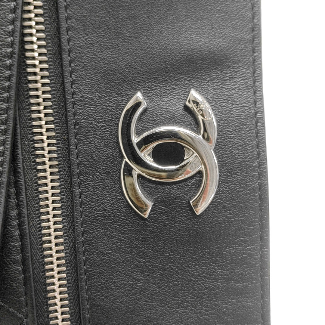 Quilted Calfskin Bucket Bag Black